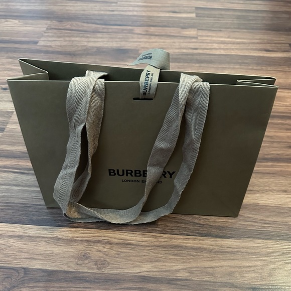 Burberry Shopping Bag - Picture 4 of 7